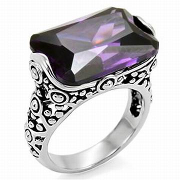 HIGH QUALITY 15CT PURPLE CZ SOLITAIRE RING-6 sizes